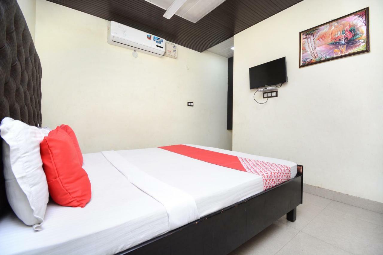 Oyo 29409 Hotel Best Sleep Inn Τζαλαντάρ Εξωτερικό φωτογραφία