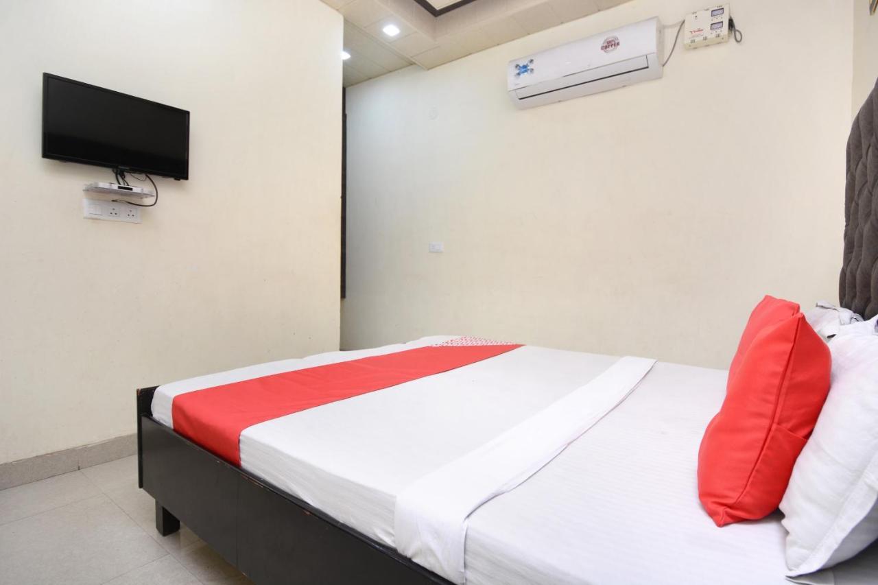 Oyo 29409 Hotel Best Sleep Inn Τζαλαντάρ Εξωτερικό φωτογραφία